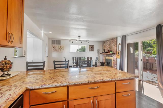 347 Rolling Hills Avenue, San Mateo CA: https://media.crmls.org/mediaz/8d1fa2be-b0d8-4408-929c-9a399dd69f1d.jpg