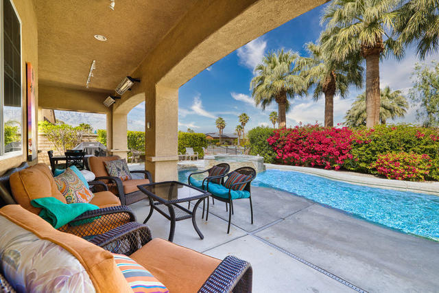 14 Via Santo Tomas Drive, Rancho Mirage CA: https://media.crmls.org/mediaz/8d1faab7-bf6f-4bc4-900b-ba6550f1e3a5.jpg