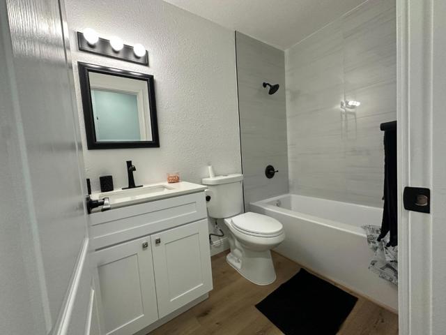 972 Woodrow Street, Lodi CA: https://media.crmls.org/mediaz/8d1ff0dd-b642-4471-950e-deecee3959c9.jpg