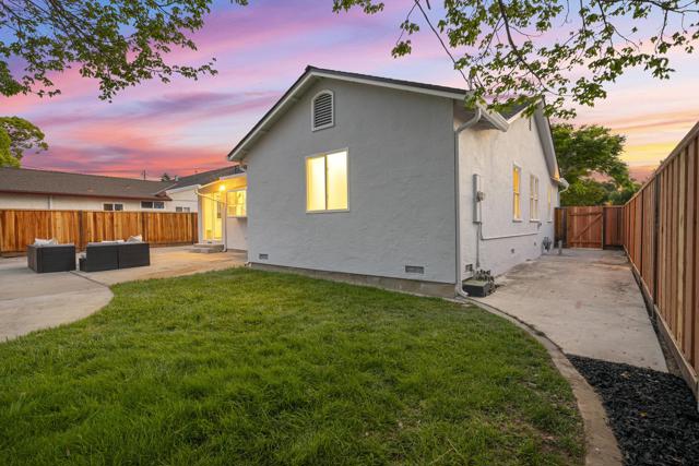 14596 Jacksol Drive, San Jose CA: https://media.crmls.org/mediaz/8d202406-31ba-42d0-b83c-5c83ea3ed8f9.jpg