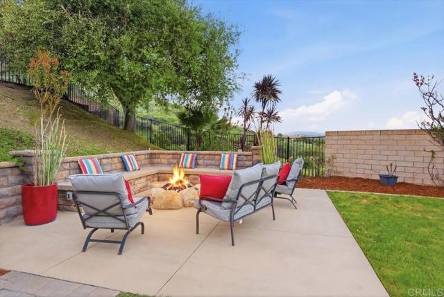 Detail Gallery Image 39 of 63 For 18385 Reata Way, San Diego,  CA 92128 - 5 Beds | 4 Baths