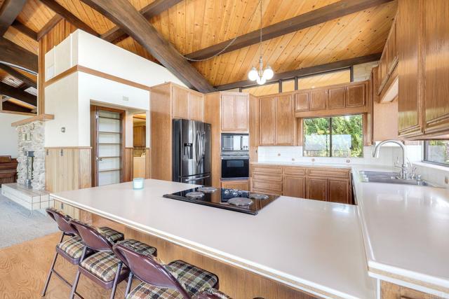 Detail Gallery Image 26 of 75 For 2335 Mirador, Vista,  CA 92084 - 5 Beds | 2/1 Baths