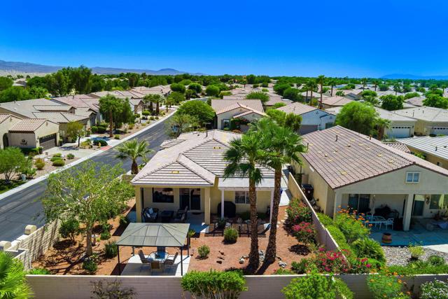 39007 Camino Orquesta, Indio CA: https://media.crmls.org/mediaz/8d22305a-66f9-4878-b075-6ffec8c9d483.jpg