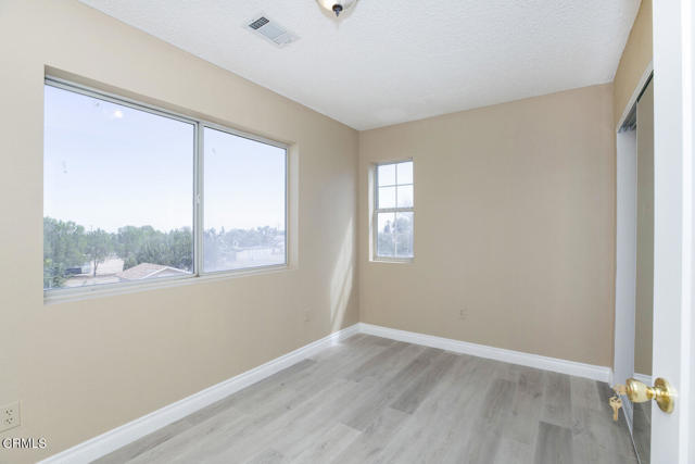 3831 E Ave T 8, Palmdale CA: https://media.crmls.org/mediaz/8d22e01d-4b3b-46c4-bb82-47201eac2c40.jpg