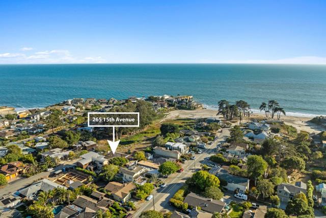 265 15th Avenue, Santa Cruz CA: https://media.crmls.org/mediaz/8d232126-4a72-4037-9c0a-7170f4f7d76d.jpg