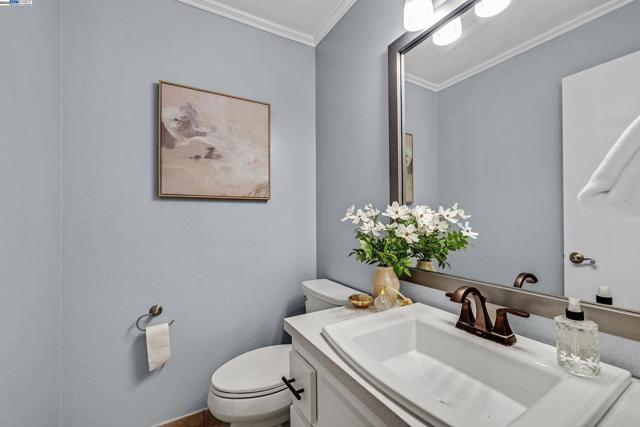 543 Tawny Dr, Pleasanton CA: https://media.crmls.org/mediaz/8d234953-2142-4cf1-a100-b6238f8d4832.jpg