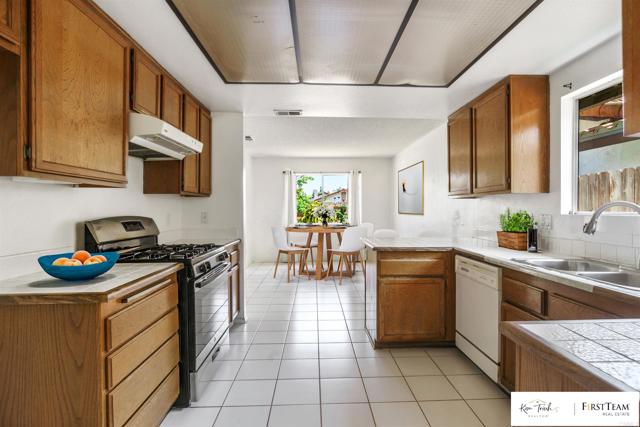 Detail Gallery Image 21 of 39 For 241 Saguaro Pl, Oceanside,  CA 92057 - 3 Beds | 2 Baths