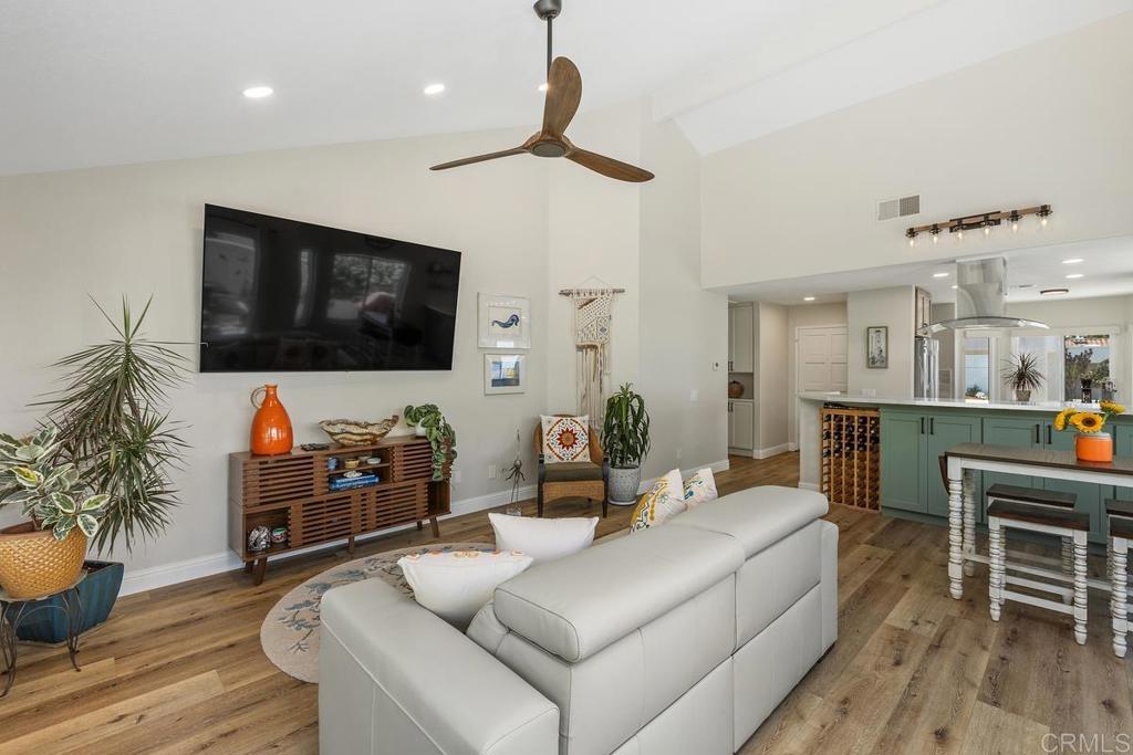 4722 Collinos Way - photo 14