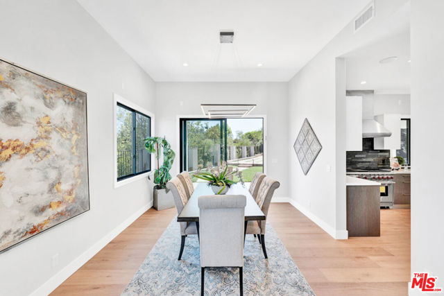 16930 Encino Hills Drive photo 7