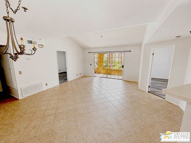 2700 Lawrence Crossley Road #55, Palm Springs, CA 92264