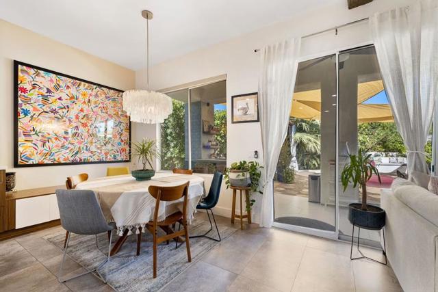 35618 Corte Serena, Cathedral City CA: https://media.crmls.org/mediaz/8d273941-d02e-41dd-965b-63c4513f2ce5.jpg