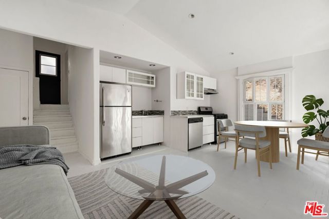 2165 Valentine Street, Los Angeles CA: https://media.crmls.org/mediaz/8d2747dc-9271-4a57-8efa-7b7e1033788a.jpg