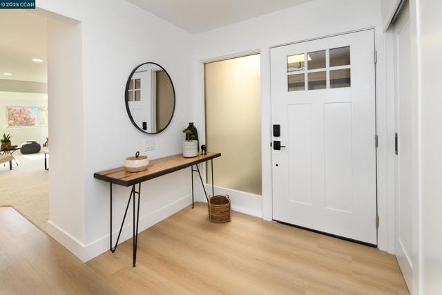 2101 Golden Rain, Walnut Creek CA: https://media.crmls.org/mediaz/8d277f16-e9aa-42db-a137-931eda205220.jpg