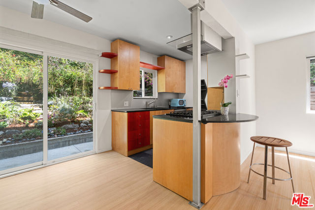 631 Pier Avenue, Santa Monica CA: https://media.crmls.org/mediaz/8d27a76d-ba7b-42b6-a544-cbf2afa7e299.jpg