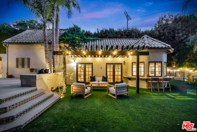 14071 Roblar Road, Sherman Oaks CA: https://media.crmls.org/mediaz/8d27ff1f-cc74-4d46-84e9-2e6d609bfb1f.jpg