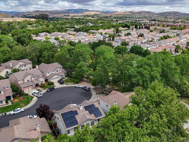 4480 Peacock Court, Dublin CA: https://media.crmls.org/mediaz/8d2840ae-fbfa-491d-b655-ce6ee86a90d3.jpg