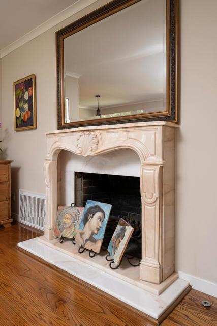 501 Yale Drive, San Mateo CA: https://media.crmls.org/mediaz/8d28ab09-e6c2-4742-9928-20e8819a60dc.jpg