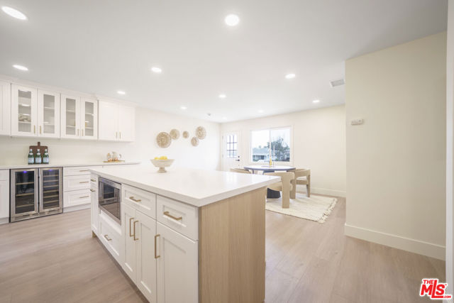 2618 Brian Avenue, Torrance CA: https://media.crmls.org/mediaz/8d28da7b-265b-429d-bdf6-13f78aece59d.jpg