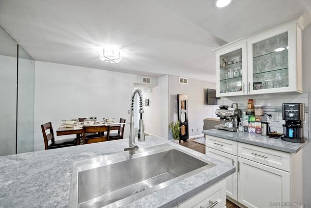 1721 Melrose Ave, Chula Vista CA: https://media.crmls.org/mediaz/8d297440-e233-48c3-9054-c6b5d8f805b5.jpg