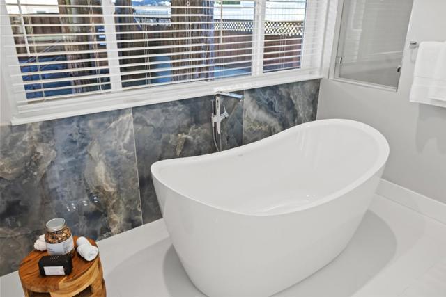 785 Pullman Road, Hillsborough CA: https://media.crmls.org/mediaz/8d29f360-5a0a-4675-8a06-b9bd83bc7a87.jpg