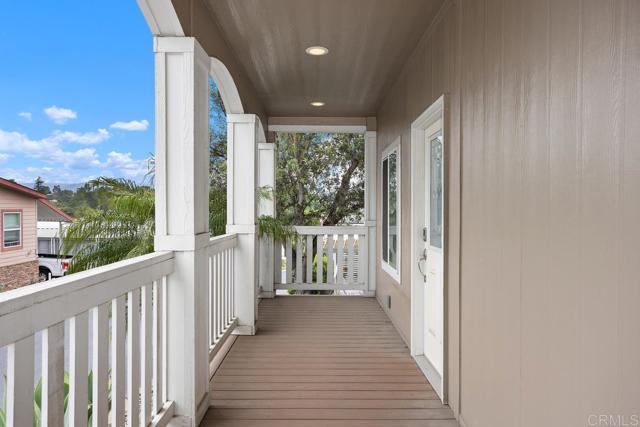 525 W El Norte Parkway, Escondido CA: https://media.crmls.org/mediaz/8d2ad445-7704-441c-9460-d8f211251f08.jpg