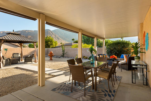 783 Mira Grande, Palm Springs CA: https://media.crmls.org/mediaz/8d2bb627-912f-47fd-abb0-b06f5d1926e5.jpg