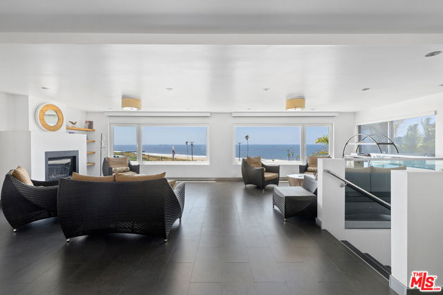 145 Napoleon Street, Playa del Rey CA: https://media.crmls.org/mediaz/8d2c0463-b7dd-4846-aa01-d967696317ea.jpg