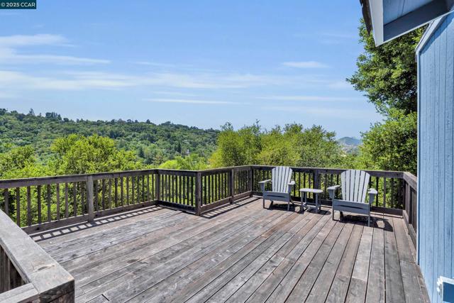 231 Orchard Rd, Orinda CA: https://media.crmls.org/mediaz/8d2c96c2-6e7b-4c9a-bf3f-7b0ffce443e2.jpg