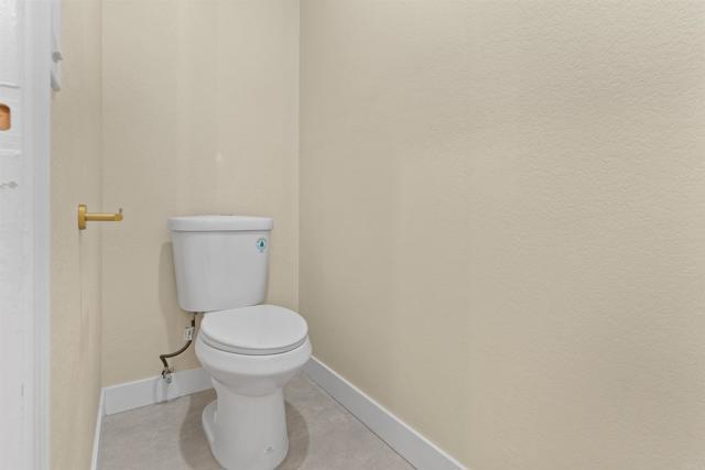 3565 Avenida Amorosa, Escondido CA: https://media.crmls.org/mediaz/8d2cd32e-2f93-42f9-8f6c-598329864123.jpg