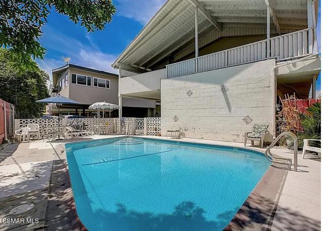 1542 Riverside Drive, Glendale CA: https://media.crmls.org/mediaz/8d2d0ea9-804c-4d93-849a-897d3e8e22d9.jpg