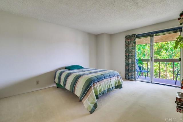 Detail Gallery Image 24 of 37 For 1762 Locust St #4,  San Diego,  CA 92106 - 2 Beds | 2/1 Baths
