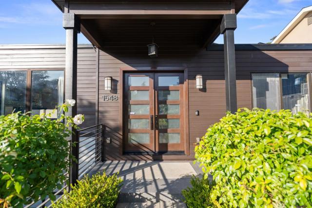 1548 Los Montes Drive, Burlingame CA: https://media.crmls.org/mediaz/8d2e46e7-f2d1-4c99-a32b-a21db2338eae.jpg