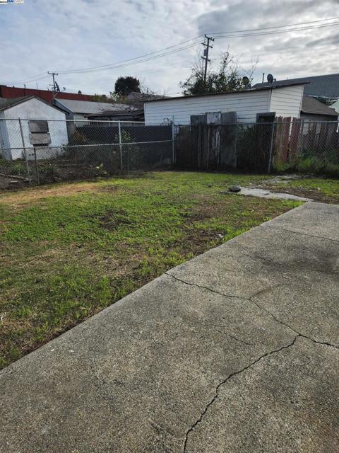 1100 104TH, Oakland, California 94603, 4 Bedrooms Bedrooms, ,2 BathroomsBathrooms,Single Family Residence,For Sale,104TH,41047738