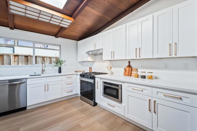 1966 Boca Raton Street, Hayward CA: https://media.crmls.org/mediaz/8d2e7389-1f8d-474b-a143-248a09a50713.jpg