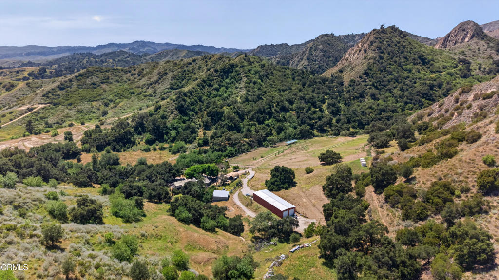 https://media.crmls.org/mediaz/8d301246-622f-46aa-9b10-06f894166e34.jpg?preset=X-Large
