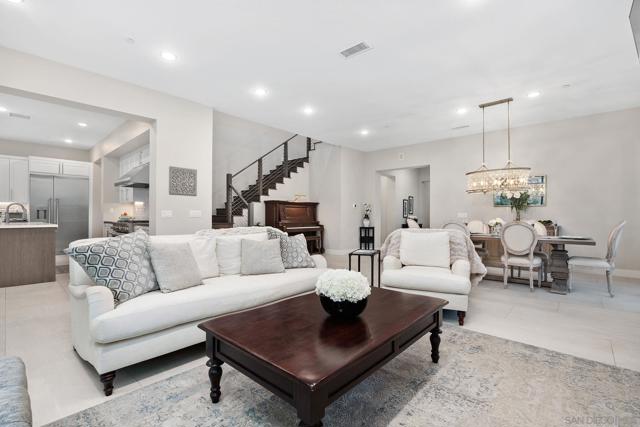6190 Sagebrush Bend Way, San Diego CA: https://media.crmls.org/mediaz/8d301bac-ab05-4824-94f3-8e4afbbad13f.jpg