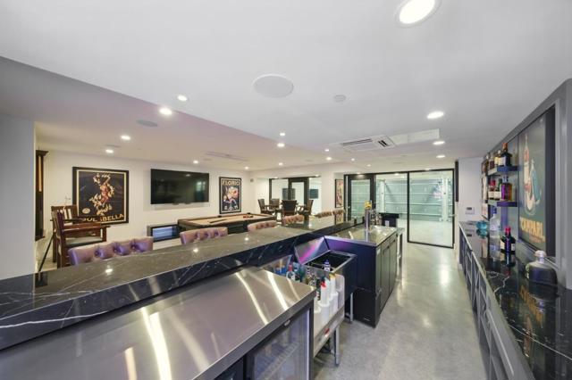 830 Bromfield Road, San Mateo CA: https://media.crmls.org/mediaz/8d302d9e-0499-4b2b-b4b3-8228653728d0.jpg