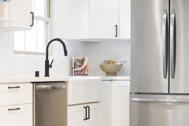 3208 McNutt, Walnut Creek CA: https://media.crmls.org/mediaz/8d304980-d1d0-4347-ab39-d3f16ee665f2.jpg