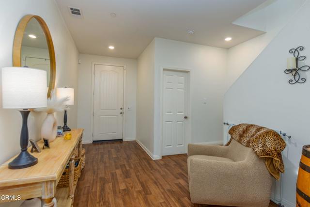 Detail Gallery Image 2 of 19 For 463 Lisbon Pl, Santa Paula,  CA 93060 - 3 Beds | 2/1 Baths