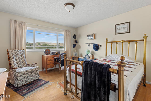 Detail Gallery Image 16 of 35 For 2465 Grand Ave, Los Olivos,  CA 93441 - 4 Beds | 2 Baths