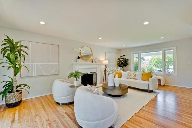 8107 Hyannisport Drive, Cupertino CA: https://media.crmls.org/mediaz/8d312f79-e58b-4a9b-a8b7-1f4dd23dab64.jpg