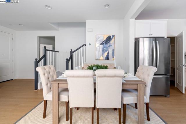3335 Vittoria Loop, Dublin CA: https://media.crmls.org/mediaz/8d315b09-e854-4a22-82fe-f514269314d4.jpg