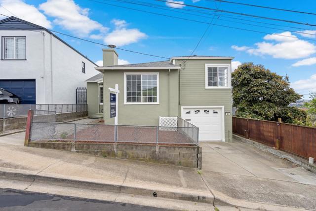 18 Garwood Drive, Daly City CA: https://media.crmls.org/mediaz/8d316a6a-5fc1-4104-8d7a-ca76e0af3adb.jpg