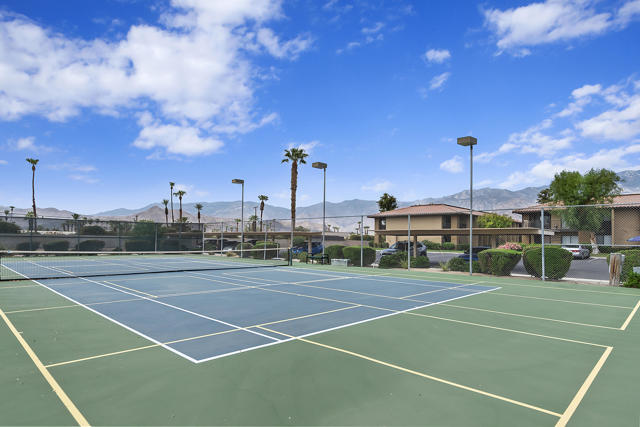 036_Tennis Courts