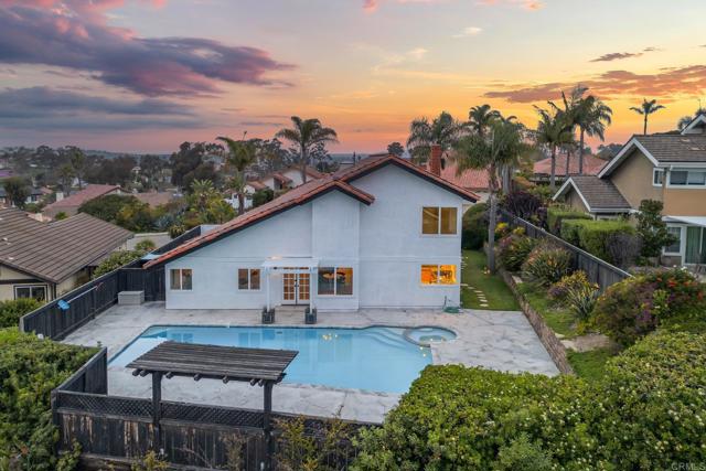 1033 Via Mil Cumbres, Solana Beach CA: https://media.crmls.org/mediaz/8d33c500-92f4-4fe8-b486-b418a7aaefe6.jpg
