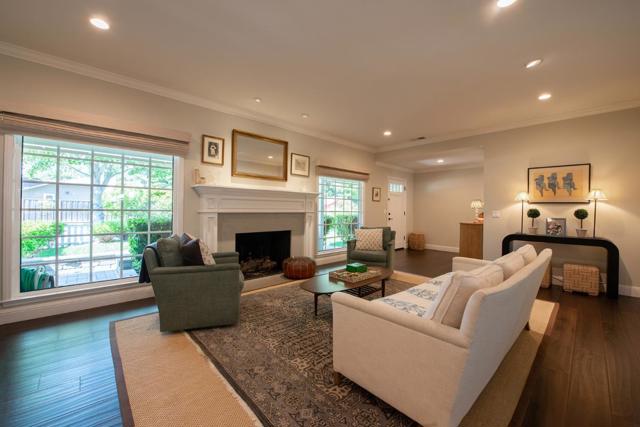 1360 Elder Avenue, Menlo Park CA: https://media.crmls.org/mediaz/8d33ec5e-8573-4ad2-ada6-2ce27642adc6.jpg