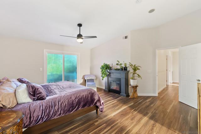 1328 Woodhaven Dr, Oceanside CA: https://media.crmls.org/mediaz/8d35450e-9d79-49d9-a8eb-f3f09c6b85b7.jpg