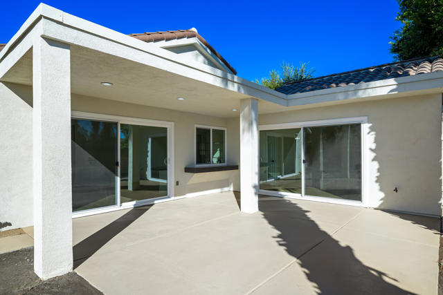 77787 Saint Croix Drive, Palm Desert CA: https://media.crmls.org/mediaz/8d35816a-b3b2-4906-90e8-1b808780cb89.jpg