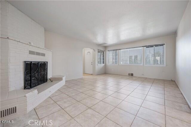 Detail Gallery Image 3 of 11 For 45027 Division St, Lancaster,  CA 93535 - 3 Beds | 2 Baths