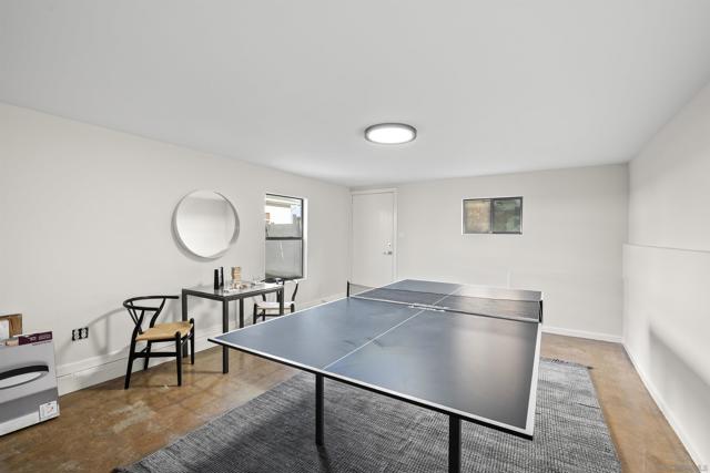 1307 Clove St, San Diego CA: https://media.crmls.org/mediaz/8d380b4d-d2a7-4331-9f79-8747e96131c6.jpg